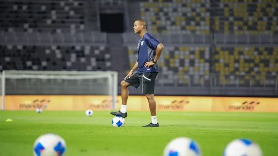 Kluivert: Timnas Indonesia Akan Melakukan Apa Pun untuk Menang