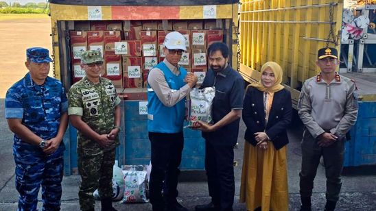 PLN Salurkan Bantuan untuk Korban Banjir di Aceh, Direksi Turun Langsung ke Lokasi