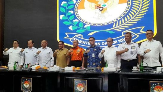 Mendagri Akan Selidiki Kayu Gelondongan yang Hanyut saat Banjir di Sumatera