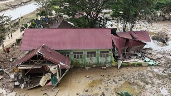 Pemerintah Aktifkan Sekolah Darurat untuk Pulihkan Pendidikan di Sumatera