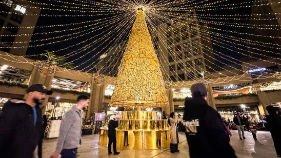 Kemeriahan Liburan Nataru Warnai Berbagai Negara