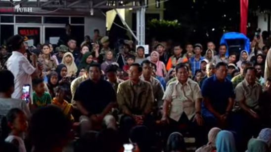 Pengungsi Senang Prabowo Rayakan Tahun Baru di Posko Batu Hula: Mudah-mudahan Terus Dibantu