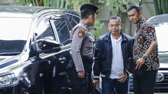Bupati Pati Sudewo Tiba di Gedung Merah Putih KPK Usai Terjaring OTT
