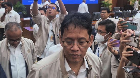 Purbaya Bakal Blacklist Alumni LPDP Dwi Sasetningtyas dan Suami, Dilarang Kerja di Pemerintahan