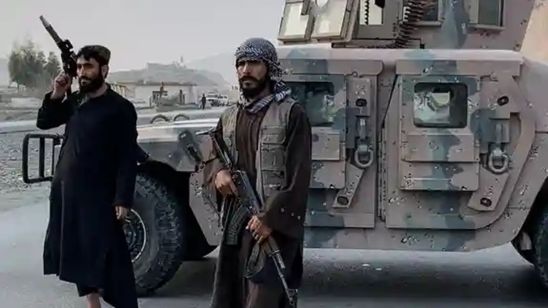 Afghanistan Tawarkan Dialog Damai ke Pakistan di Tengah Perang