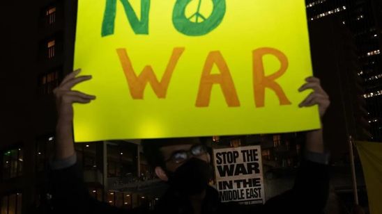 Macron Sebut Operasi Militer AS dan Israel Langgar Hukum Internasional