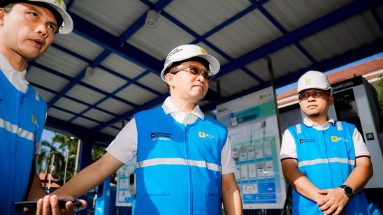 PLN Cek Kesiapan SPKLU di Jalur Surabaya&ndash;Bali Jelang Mudik Lebaran 2026