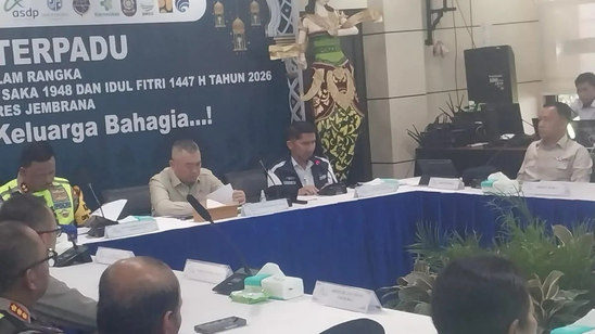 Menhub Tegaskan Kendaraan Penumpang di Gilimanuk Diprioritaskan untuk Menyeberang