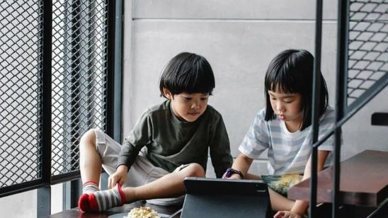 Komisi Eropa Siapkan Usulan Larangan Media Sosial bagi Anak di Uni Eropa