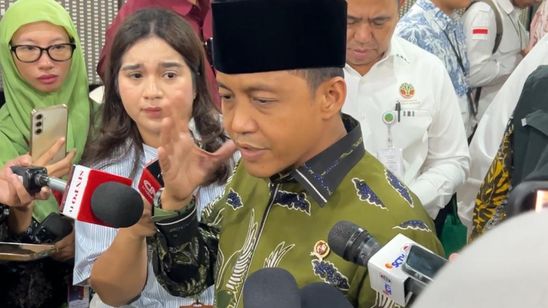 Menhut: Yang Mampu Padamkan Karhutla Hujan Buatan!