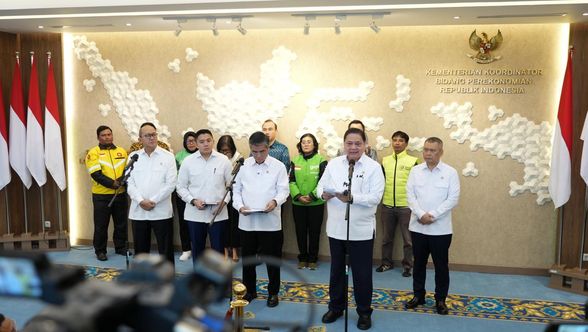 Pemerintah Umumkan THR untuk ASN, TNI/Polri, Pensiunan hingga Ojol