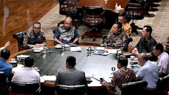 Presiden Prabowo Undang Menteri Bahas Dampak Perang Iran di Hambalang