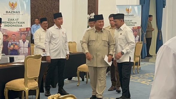 Presiden Prabowo Subianto Tunaikan Zakat Fitrah dan Zakat Mal di Istana Negara