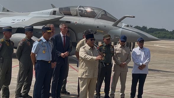 Prabowo Serahkan Jet Tempur Rafale, A400M, dan Falcon 8X ke TNI