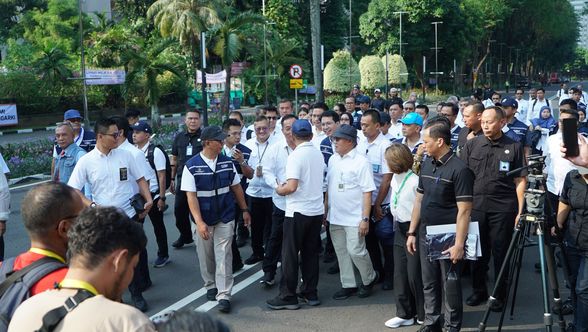 Pengosongan Hotel Sultan Berakhir Ricuh