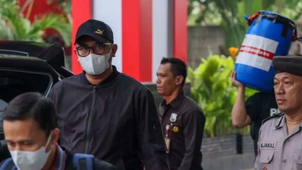 KPK Tangkap Tangan Bupati Klaten