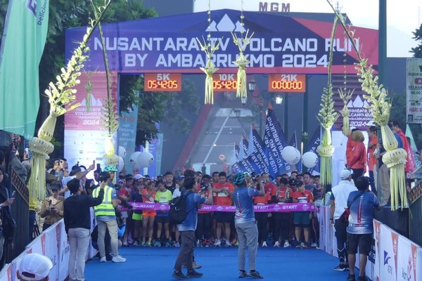 Para Pelari Bersaing Ketat di Nusantara TV Volcano Run by Ambarrukmo 2024