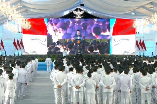 Presiden Prabowo lantik Gubernur, Bupati, Walikota serentak di Istana Merdeka