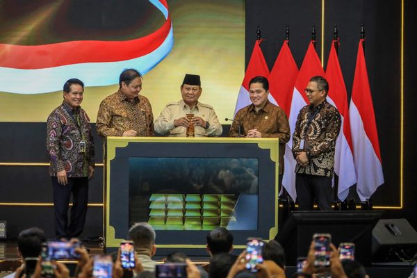 Presiden Prabowo Luncurkan Layanan Bank Emas Pertama di Indonesia