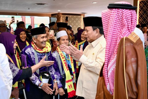 Prabowo Resmikan Terminal Khusus Umrah dan Haji