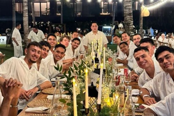 Ultah Erick Thohir Makan Malam Bareng Pelatih dan Pemain Timnas dan Pelatih