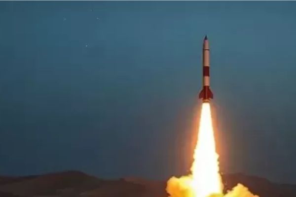 Memanas, Rudal Sejjil Iran Hantam Israel
