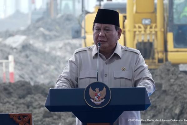 Presiden Prabowo Resmikan Pembangunan Proyek Ekosistem Industri Baterai Kendaraan Listrik Terintegra