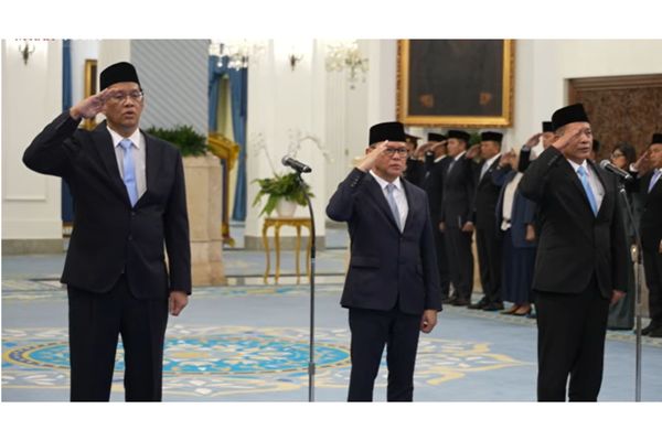 Pelantikan Menteri di Istana Negara