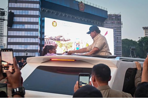 Prabowo Tinjau Persiapan HUT TNI ke-80 di Monas, Disambut Antusias Warga