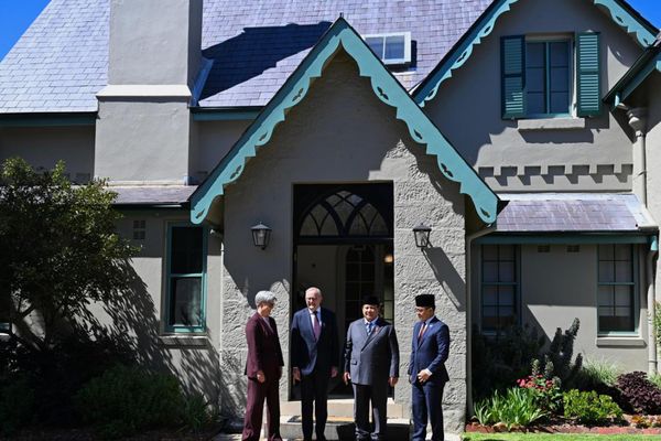 Presiden Republik Indonesia Prabowo Subianto melakukan pertemuan tête-à-tête dengan Perdana Menteri (PM) Australia Anthony Albanese di Kirribilli House, Sydney