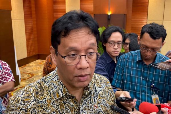 Menteri Keuangan (Menkeu) Purbaya Yudhi Sadewa merespons terkait kebijakan baru kewajiban penempatan 100 persen devisa hasil ekspor (DHE) yang diprotes sektor usaha kelapa sawit.