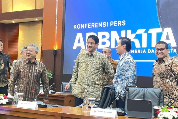 Wakil Menteri Keuangan (Wamenkeu) Thomas Djiwandono menyampaikan bahwa program Makan Bergizi Gratis (MBG) telah menyerap anggaran sebesar Rp51,5 triliun per 31 Desember 2025.