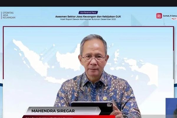 Bos OJK Mundur Massal