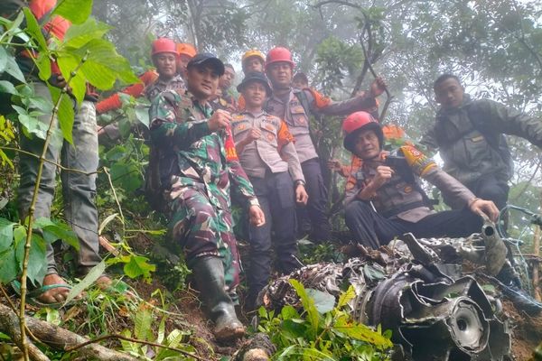 Tim SAR Gabungan Temukan Black Box Pesawat ATR 42-500