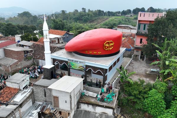 Panglima TNI Resmikan Masjid Kubah Baret Kopassus