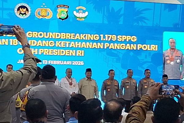 Prabowo Subianto di SPPG Polri