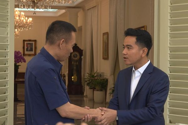 Wakil Presiden Republik Indonesia Gibran Rakabuming Raka menyampaikan tanggapan tertulis terkait permintaan maaf yang disampaikan oleh ahli digital forensik Rismon Hasiholan Sianipar kepada publik.