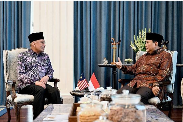 Prabowo Subianto dan Perdana Menteri (PM) Malaysia, Anwar Ibrahim