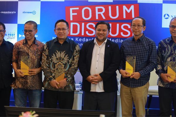 Narasumber di Forum Diskusi Nusantara TV