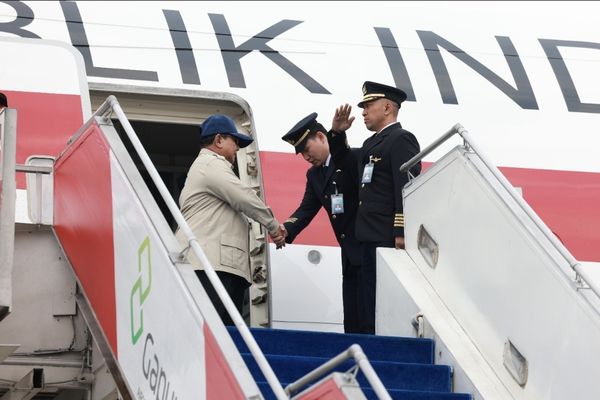 Prabowo Tiba di Indonesia Usai Lawatan ke Rusia dan Prancis, Amankan Kerja Sama Energi hingga Penguatan Pertahanan