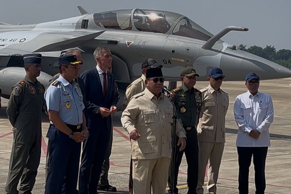 Prabowo di agenda penyerahan sejumlah alat utama sistem persenjataan (alutsista) strategis kepada TNI di Base Ops Lanud Halim Perdana Kusuma, Jakarta, Senin, 18 Mei 2026