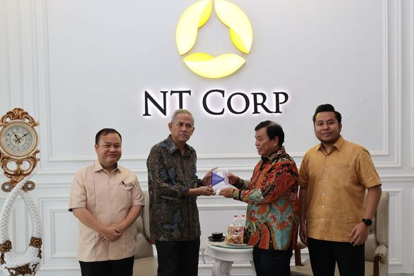Ketua DK LPS Anggito Bersama Preskom NT Corp Nurdin Tampubolon dan Jajaran Direksi Nusantara TV