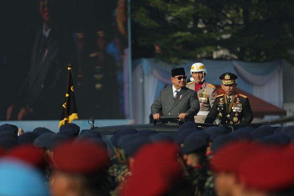 Pertama Kali Bertemu Prabowo, Guru MI: Ternyata Glowing, Ganteng, dan Berwibawa.