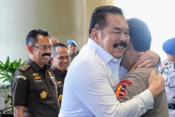 Kapolri Jenderal Listyo Sigit Prabowo silaturahmi dengan Jaksa Agung