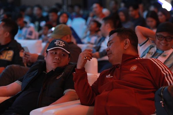 Deputi II BAKOM RI Timothy Ivan Triyono hadir di acara Panggung Bola Dunia Nusantara TV