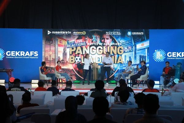 Nobar Panggung Bola Dunia di Nusantara TV