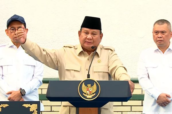 Prabowo Subianto dalam Peresmian Renovasi Cagar Budaya Stasiun Semarang Tawang
