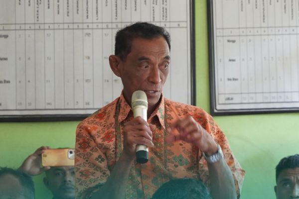 BAKTI Komdigi Edukasi Kepala Desa di Ende, Pengakuan Korban Investasi Bodong Jadi Perhatian