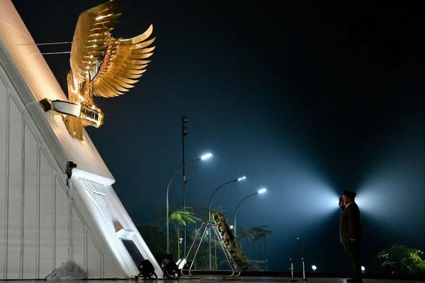 Prabowo Pimpin Ziarah Nasional dan Renungan Suci di TMP Kalibata