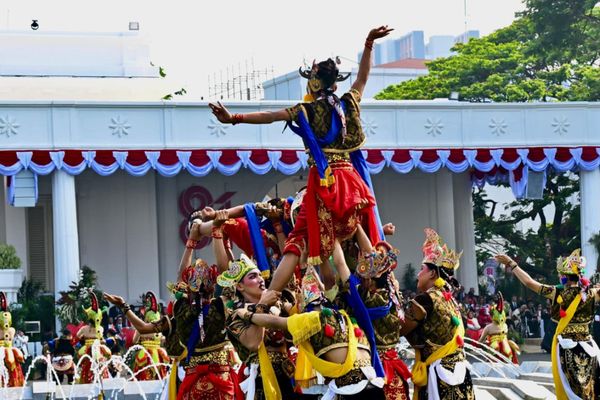 Semarak Cinta Tanah Air dan Keberagaman Warnai Pertunjukan Kesenian HUT ke-81 Kemerdekaan RI